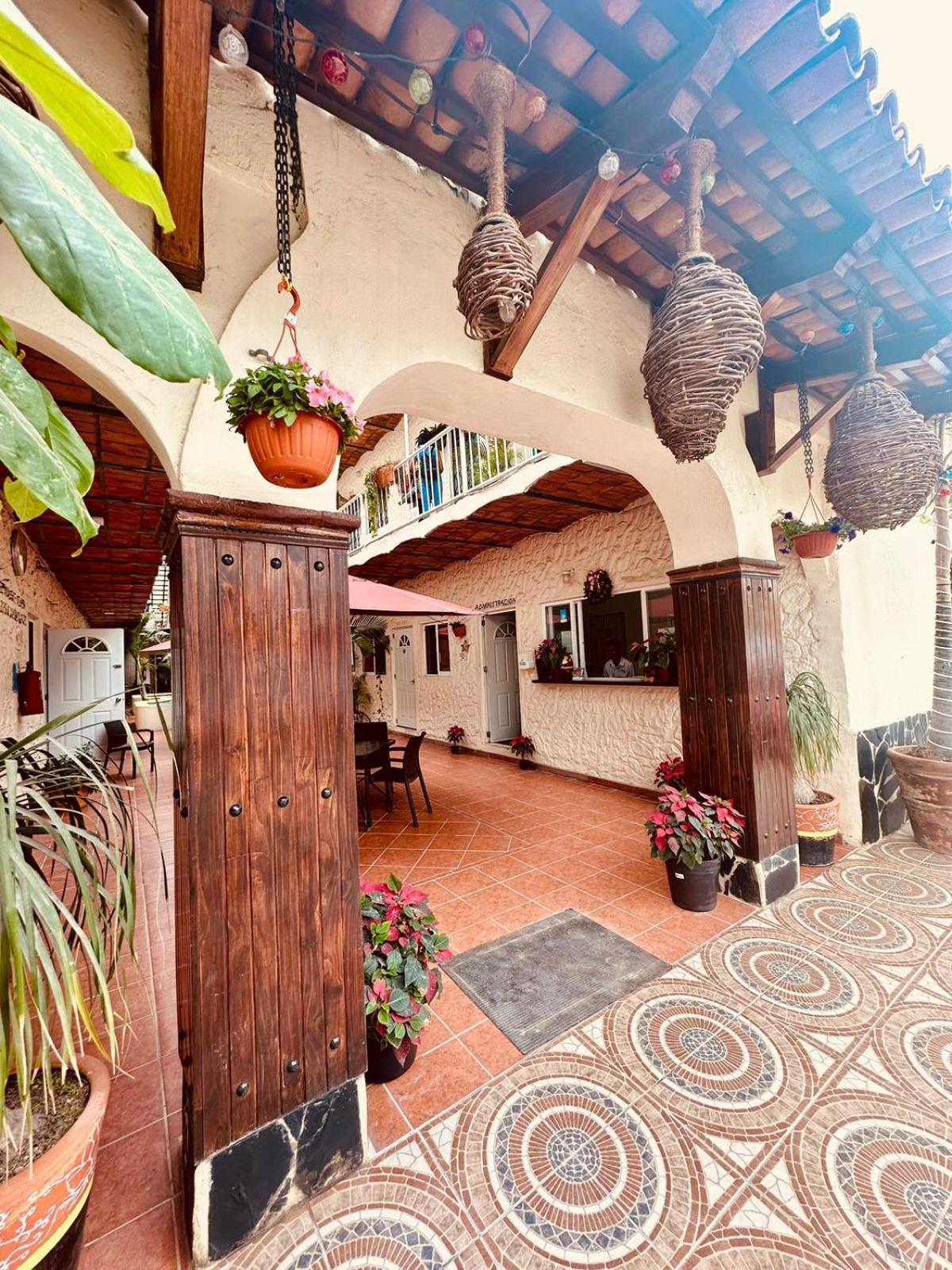 Bungalows Las Glorias リンコン・デ・グアヤビトス エクステリア 写真